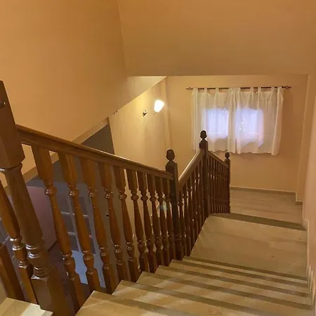 Sara Guest house